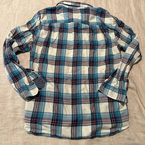L.L. Bean Organic Cotton Flannel Button Down - Picture 2 of 3